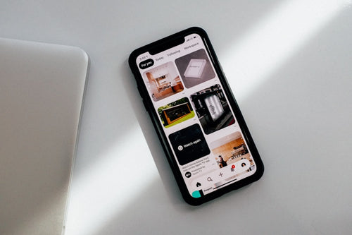360° Rotating Phone Stand with Ring Light